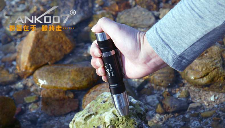 新手收藏家必用珠寶玉石鑒定工具——TANK007照玉手電筒！